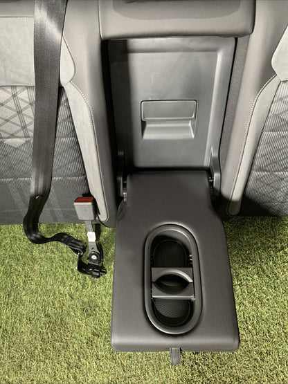 TAPPEZZERIA COMPLETA CON PANNELLI VOLKSWAGEN T-ROC 2024 R-LINE