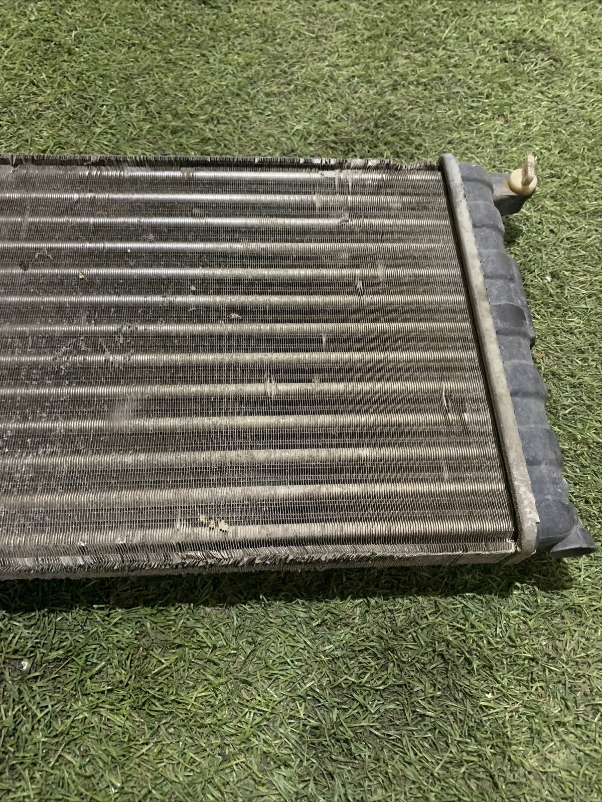 Radiatore Acqua Fiat Panda dal 1986 al 2003 Cod 597654W0