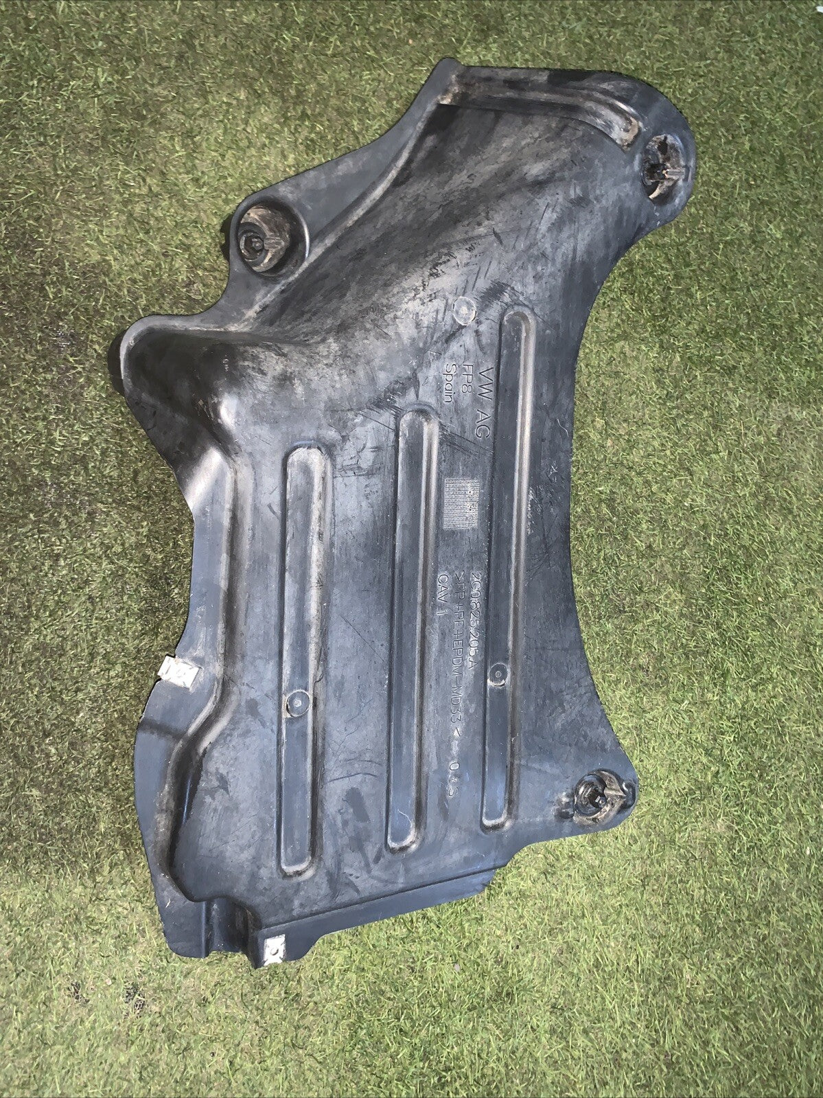 Sotto Scocca Posteriore Destra Volkswagen Polo 2017 2G0825205A