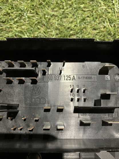 Centralina Porta Fusibili Audi A3 8P1 2010 2.0 Diesel 1K0937125A