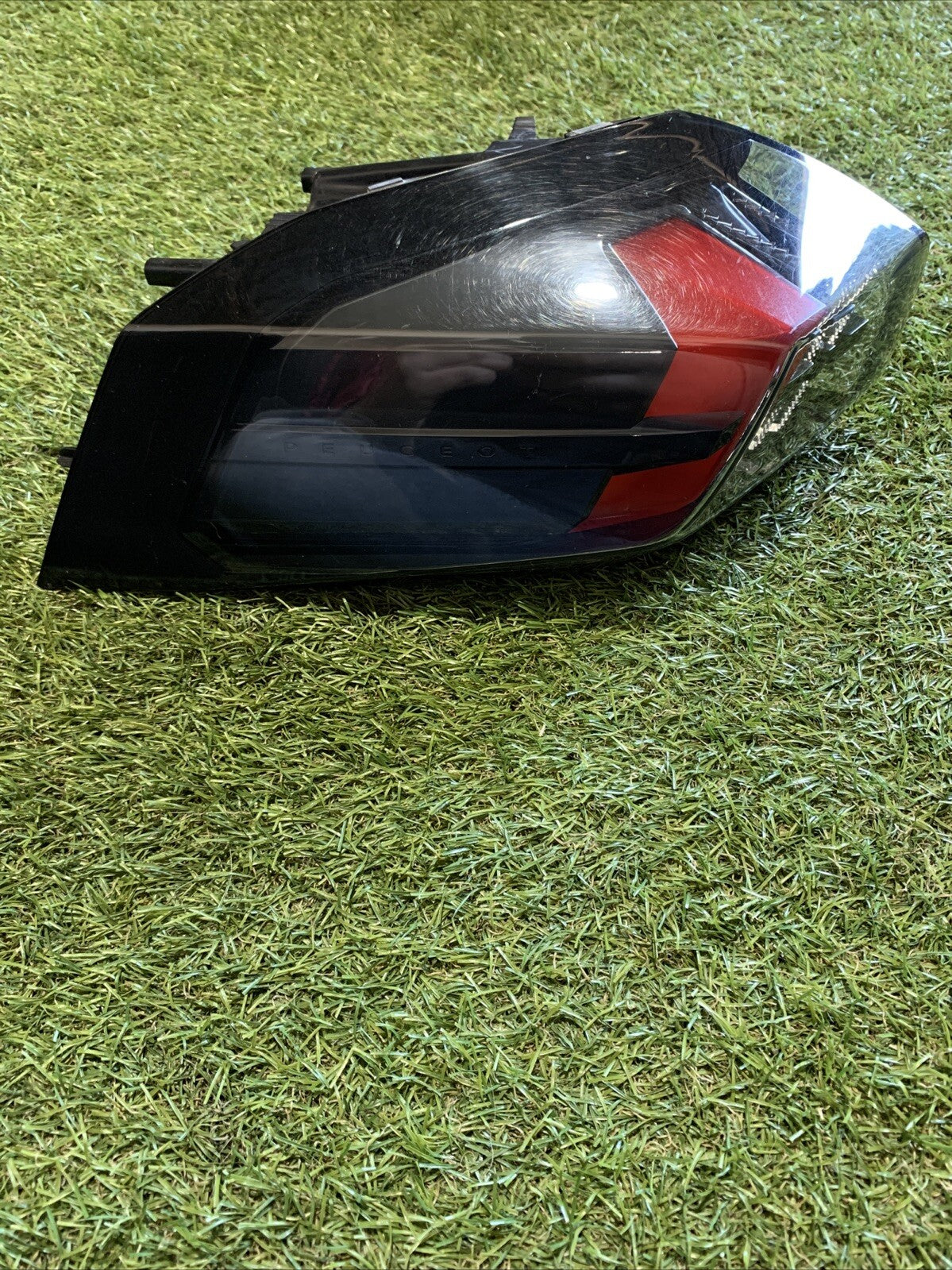 STOP FANALE POSTERIORE SINISTRO PER PEUGEOT 2008 Serie FR2695010201 (19>)