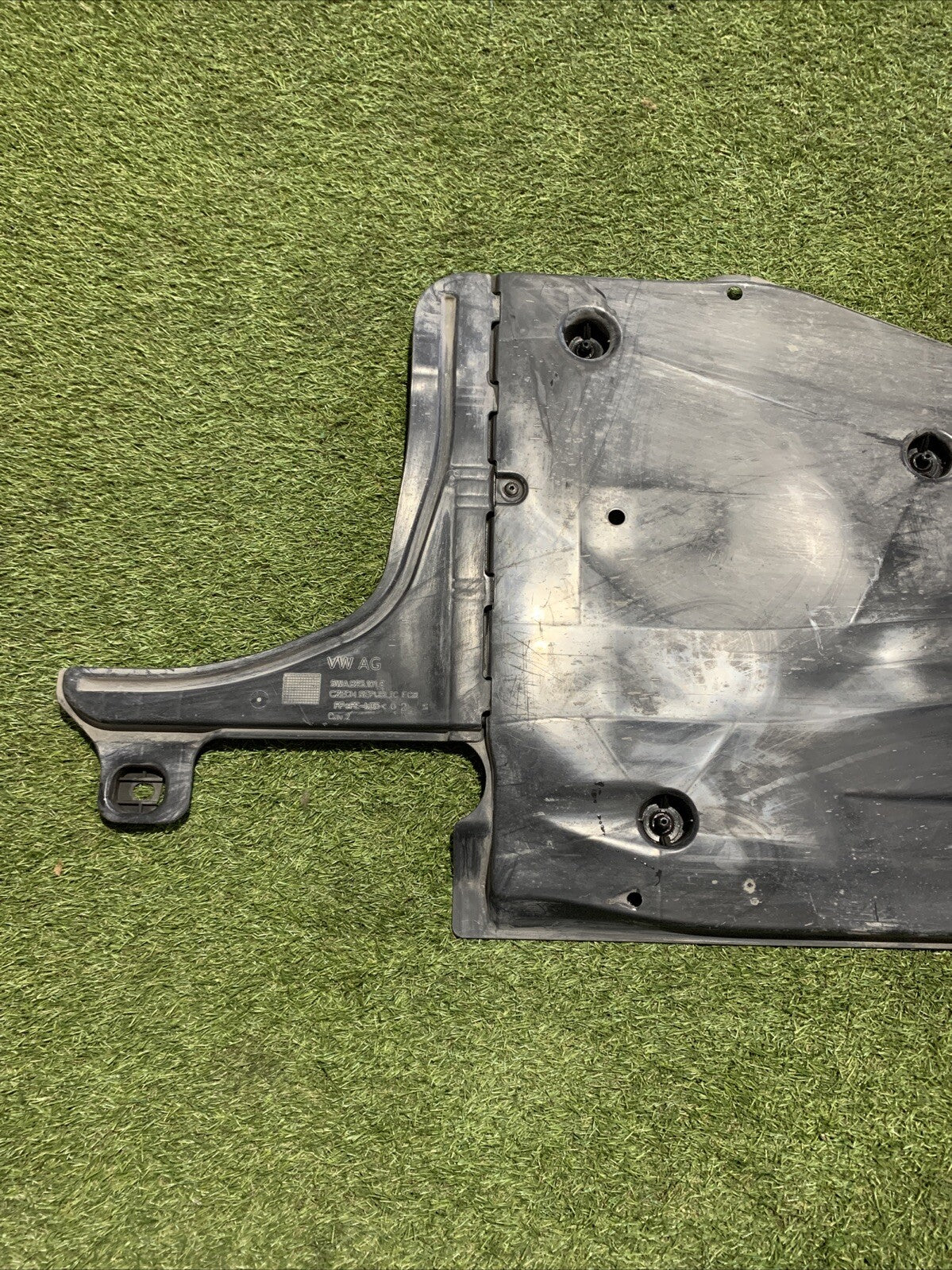 5WA825201D PARATIA SOTTOSCOCCA LATO SINISTRO VOLKSWAGEN GOLF 8 2.0 BENZINA