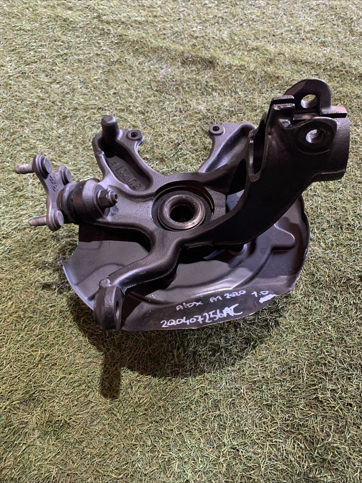 Mozzo Montante Fusello Anteriore Destro Audi A1 2020 1.0 Benzina 2Q0407256AC