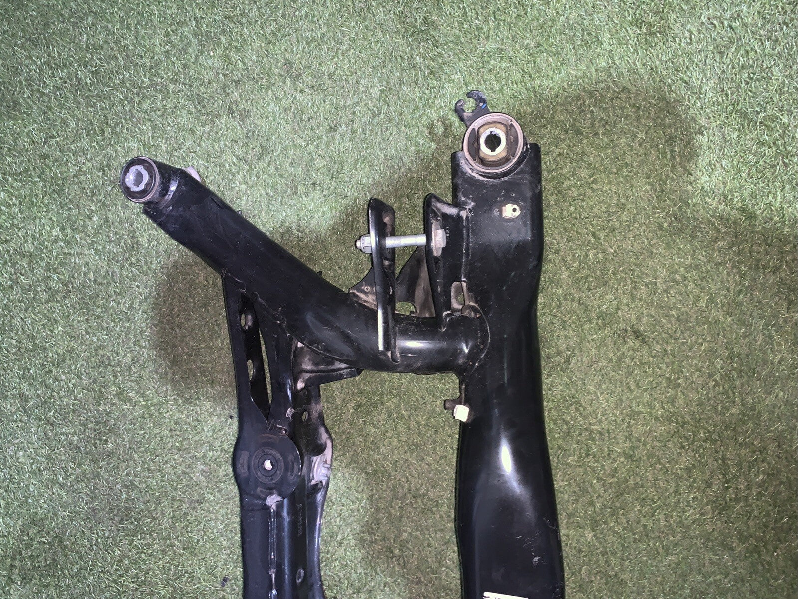 Ponte Assale Posteriore Volkswagen Golf 8 5WA500501