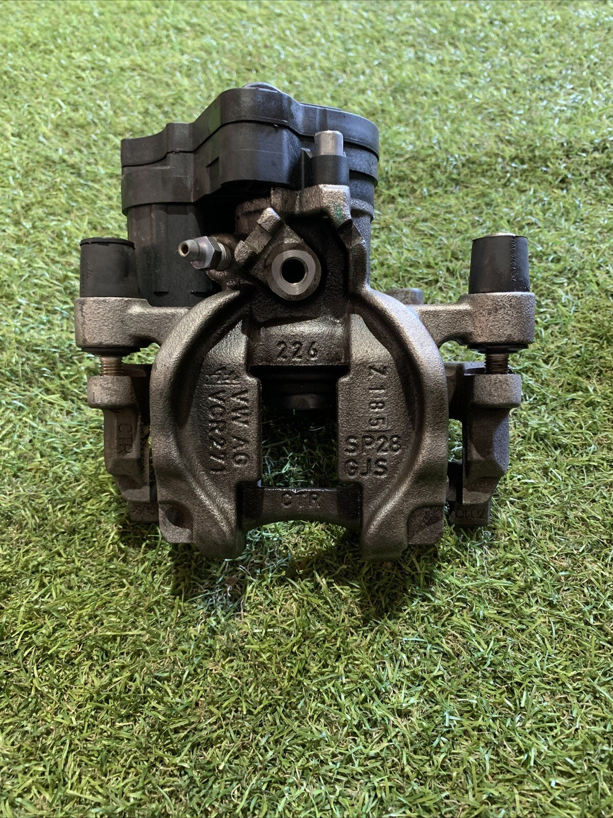 PINZA FRENO POSTERIORE DESTRA PER AUDI Q2 Serie (GAB) 5Q0615406EE (16>)