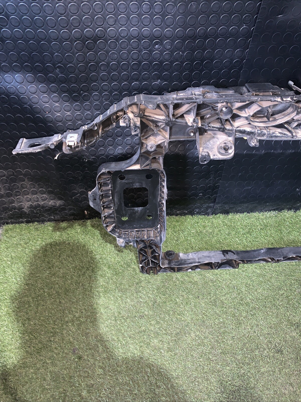 Ossatura Calandra Anteriore Fiat Grande Punto 51745276