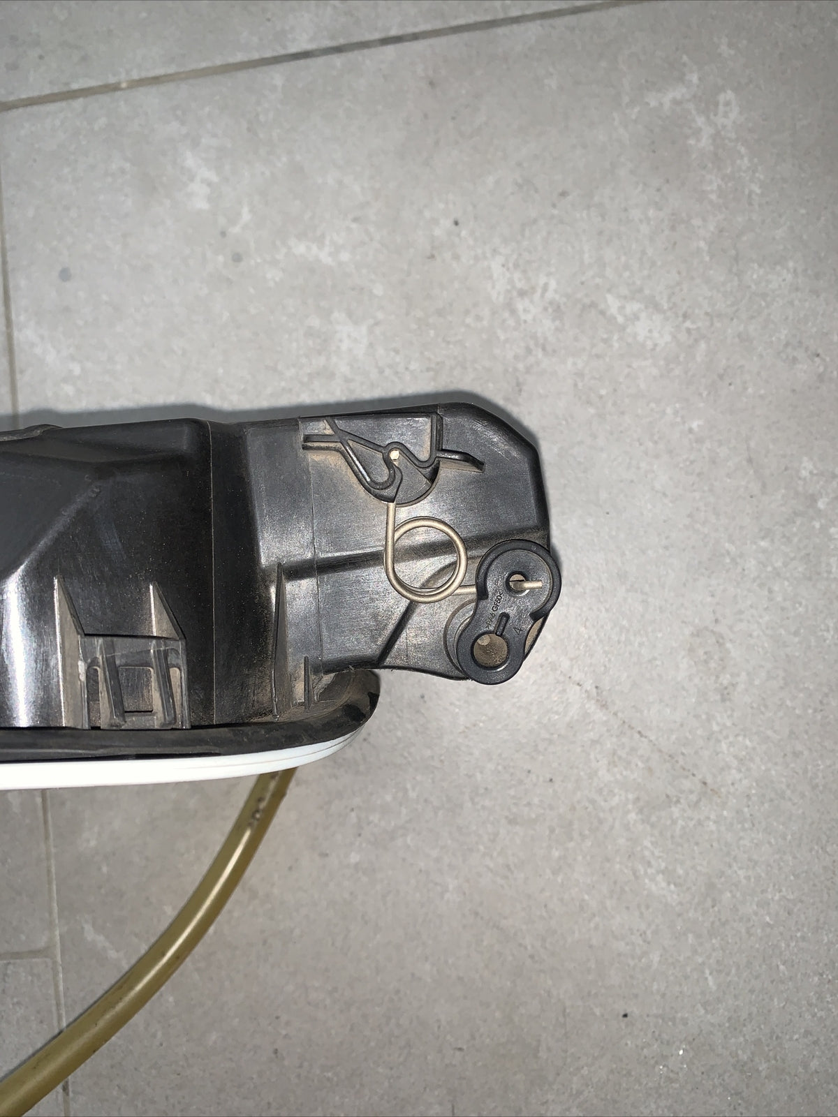 TAPPO SPORTELLINO COPERCHIO SERBATOIO CARBURANTE FIAT 500X 2022 1.3 Con Adblue