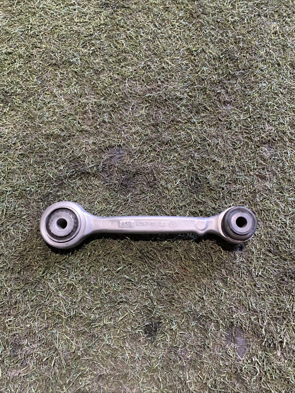 Braccio Oscillante Posteriore Sinistro Alfa Romeo Stelvio K2067-02