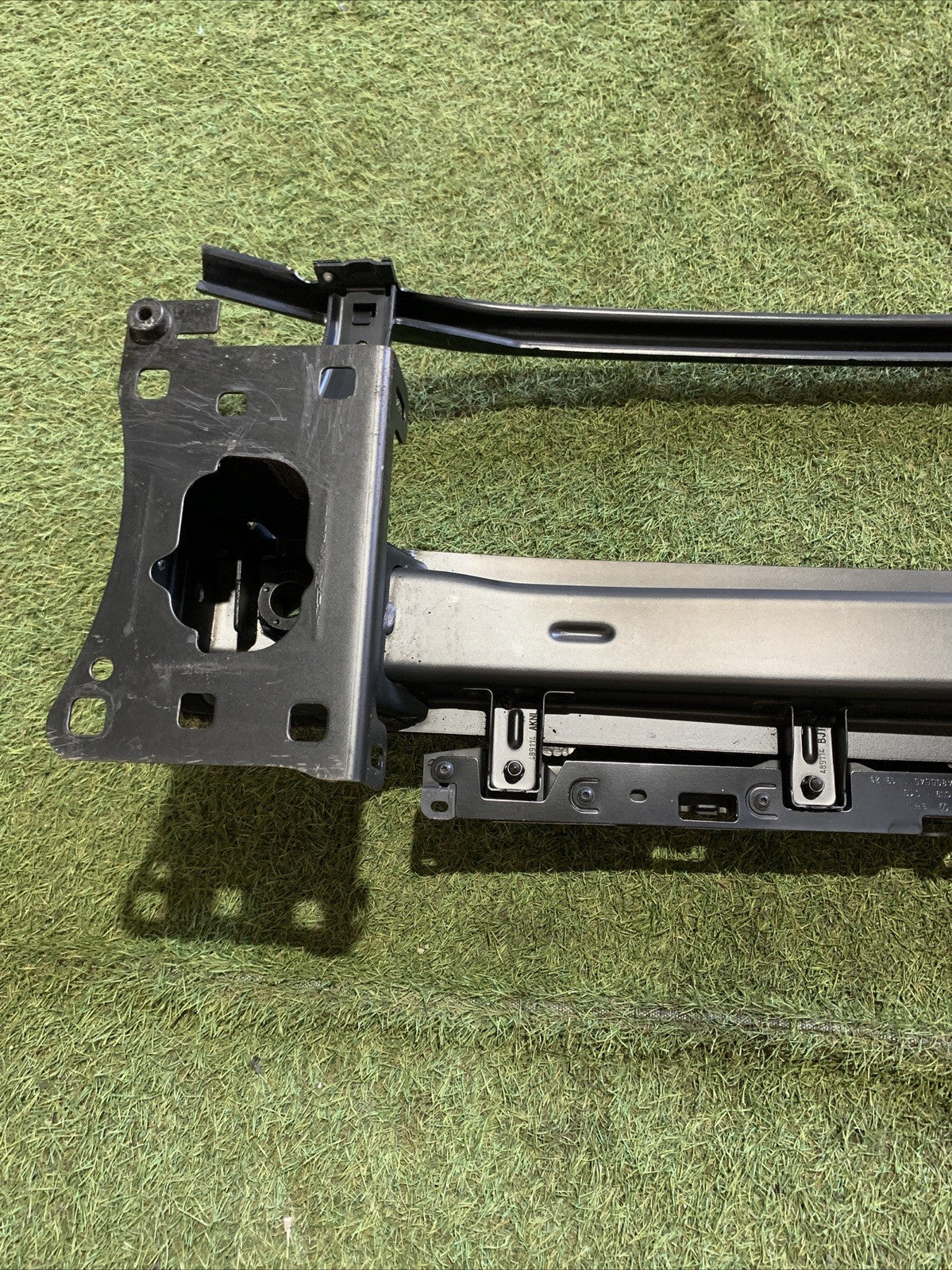 TRAVERSA PARAURTI ANTERIORE VOLKSWGAEN T-ROC 2023 2GA807109F
