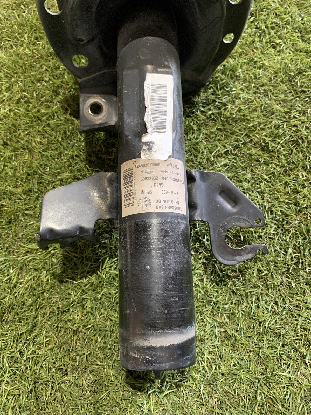 AMMORTIZZATORE ANTERIORE DESTRO PER ALFA ROMEO Giulietta Serie (940_) 50523952 