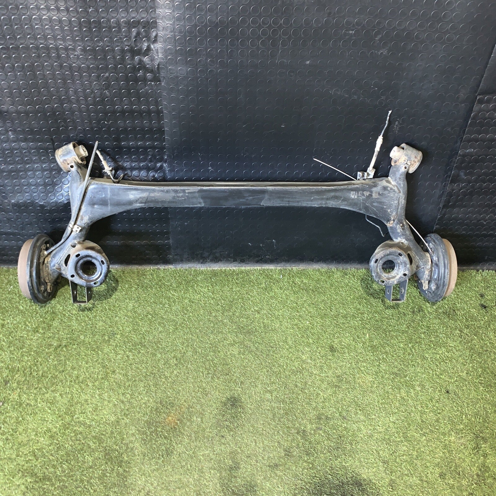 Ponte Assale Posteriore Volkswagen Polo 9N Con Freni A Tamburo