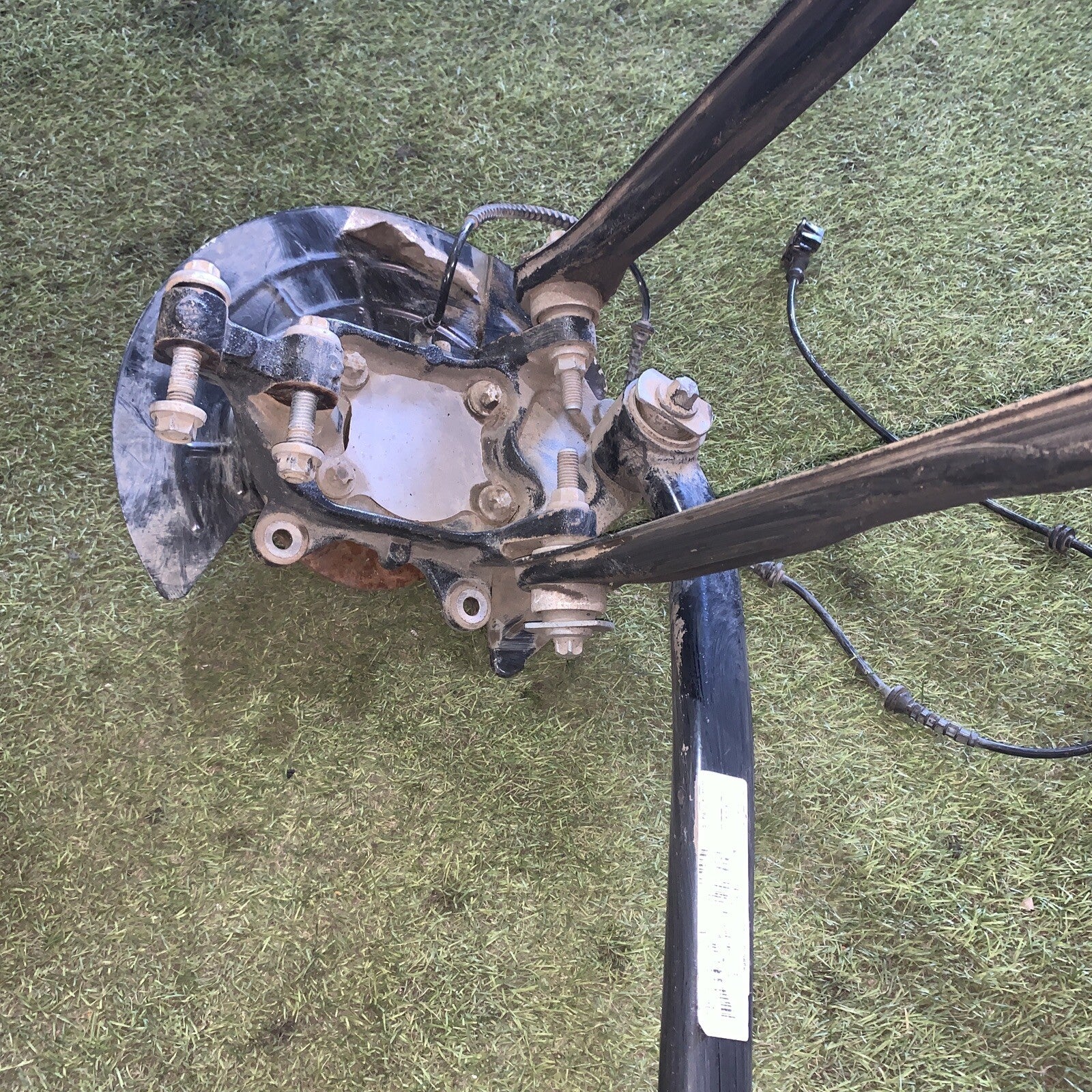 Mozzo montante posteriore Dx fiat 500X 1.3 Multijet 95CV Completo Di Bracci Orig