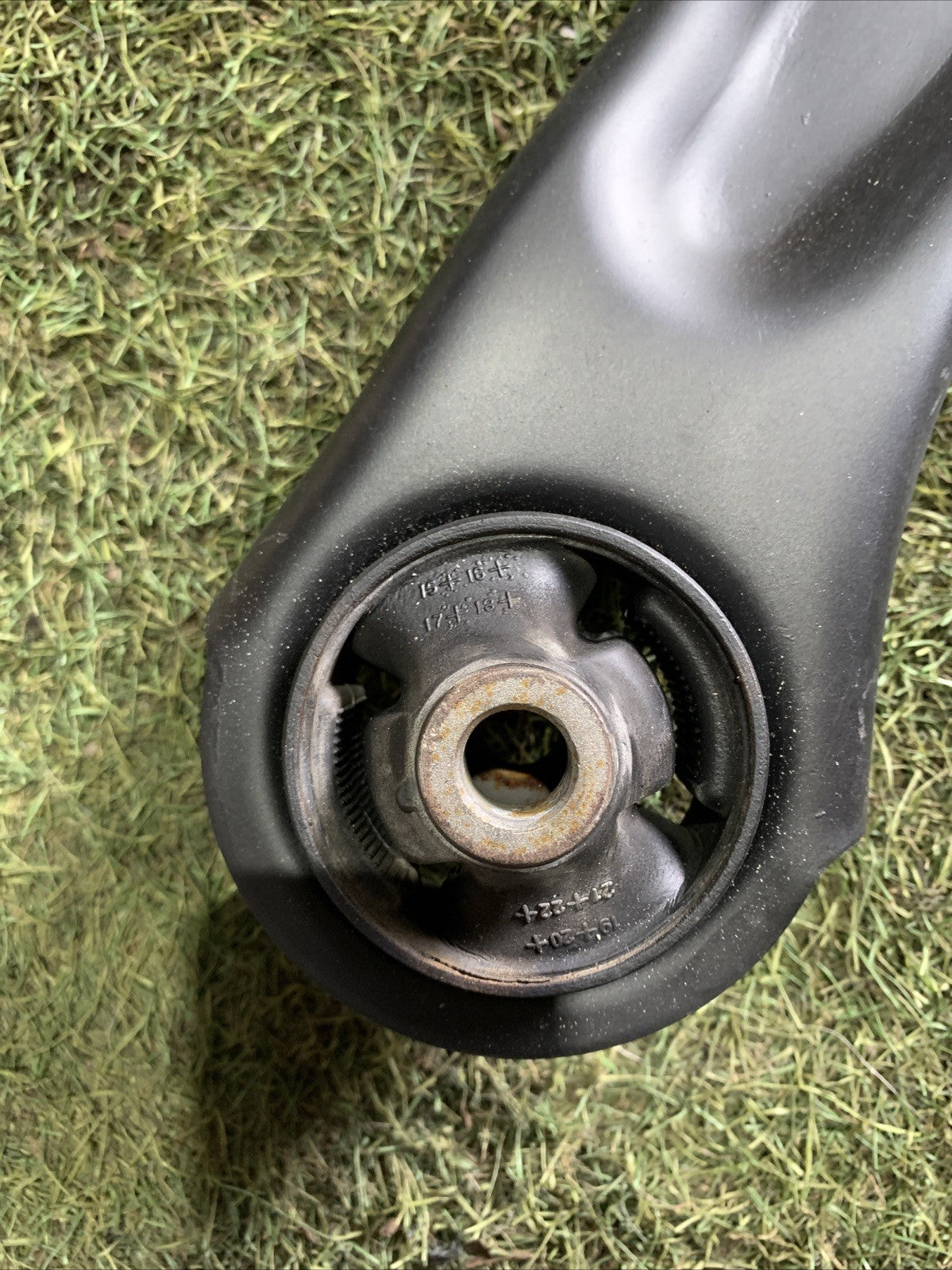 BRACCIO OSCILLANTE ANTERIORE DESTRO HYUNDAI TUCSON 2020 1.6 DIESEL/ELETTRICA