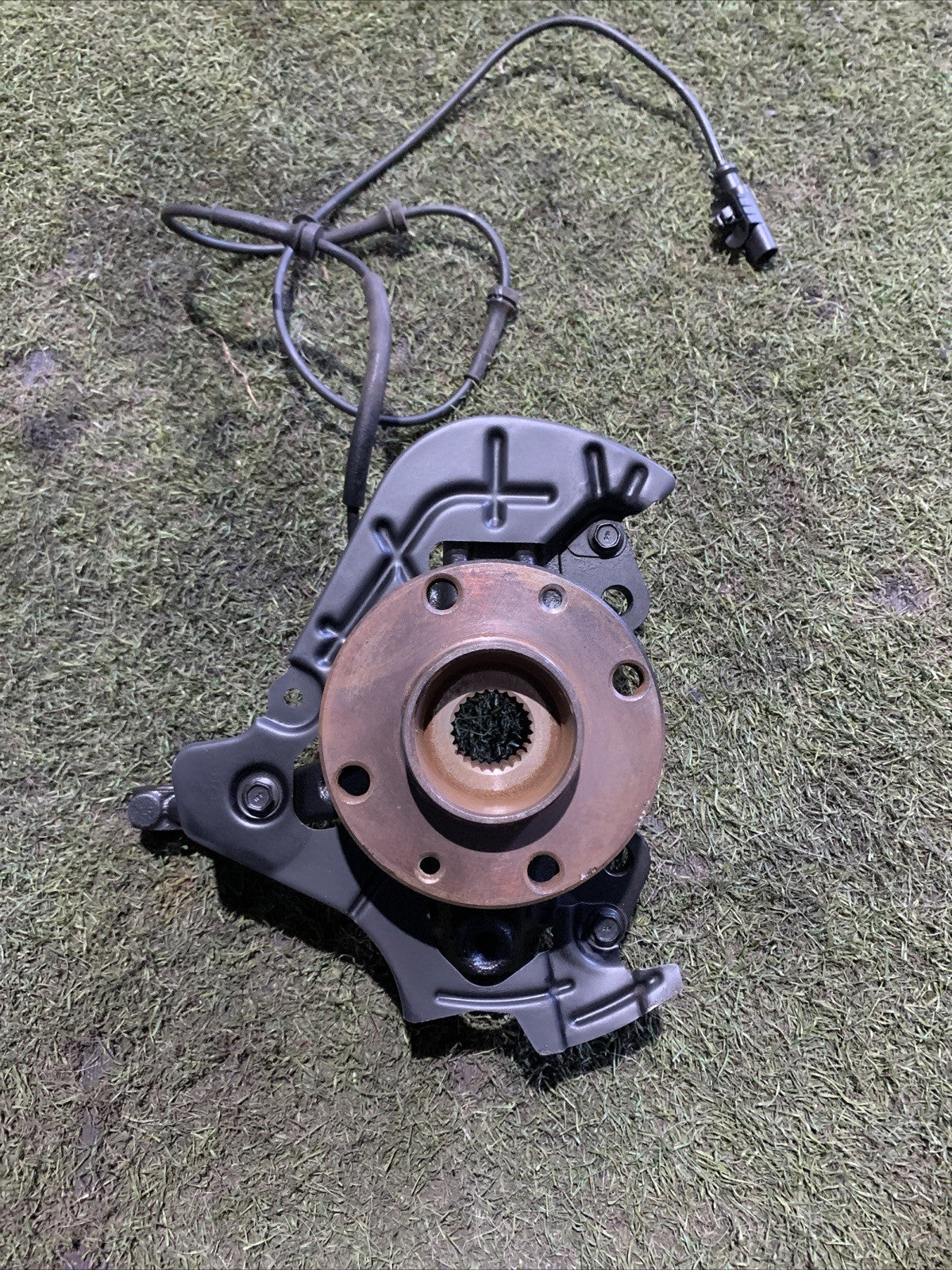 Mozzo Montante Fusello Anteriore Destro Lancia Ypsilon Dal 2011 1.3 Diesel (2)