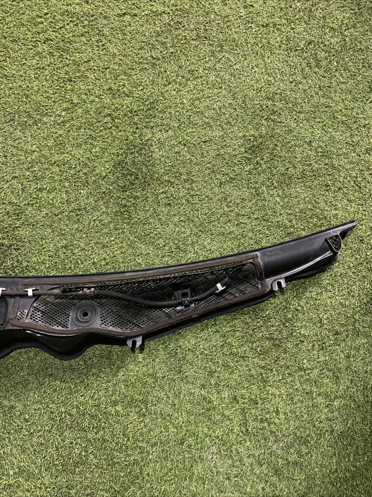 Gocciolatoio Parabrezza Mercedes Classe C220 W204 Berlina A2048300013