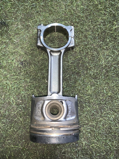 Pistone Con Biella Motore Dacia Sandero 1.5 Diesel K9KC6 7657H (1)