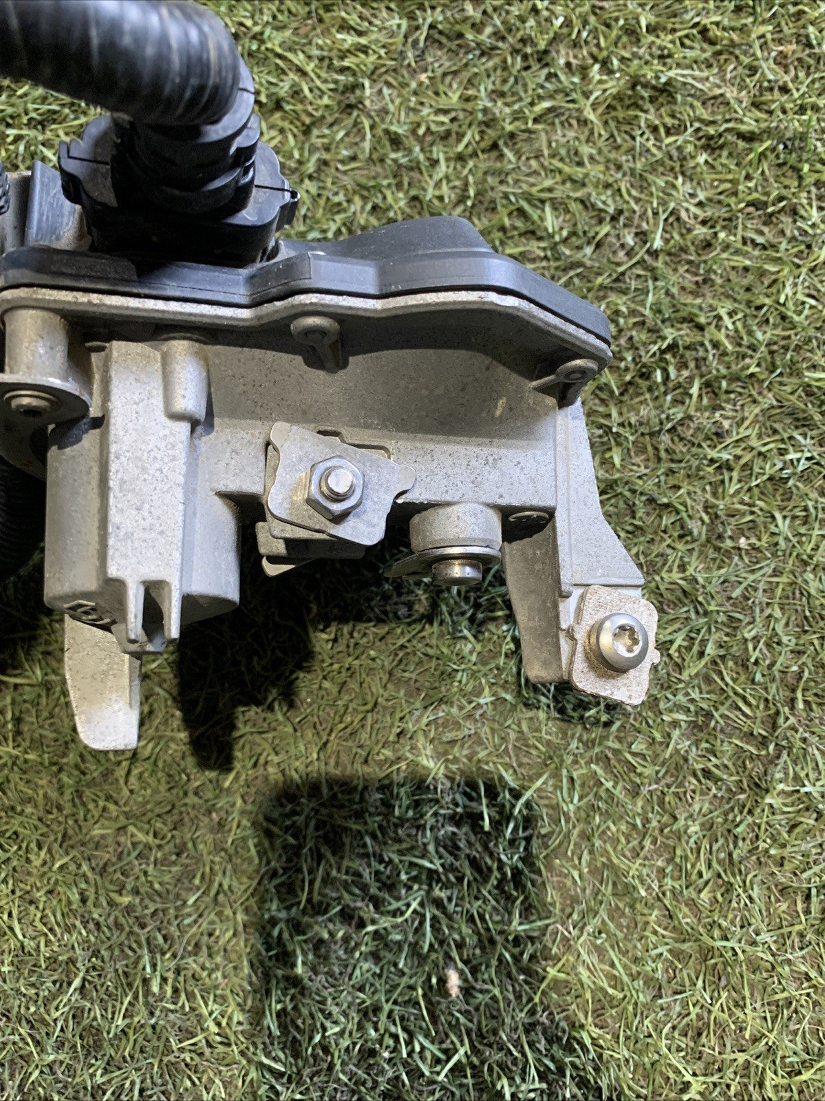 ATTUATORE APERTURA COLLETTORE DI SCARICO RENAULT CAPTUR 2016 1.5 D 147B08010R