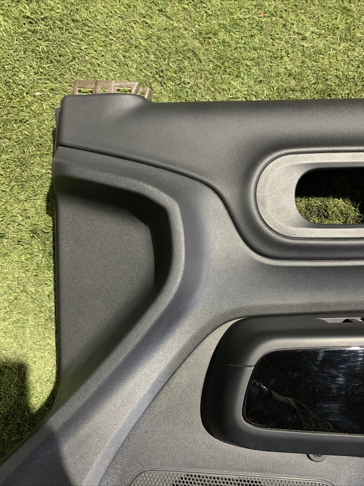 Pannello Anteriore Destro Citroen C5 Aircross Anno 2022 Cod 98201316YC Originale