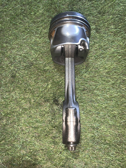 Pistone Motore Volkswagen Golf 7 2.0 GTD 184CV VWSL204LM (1)