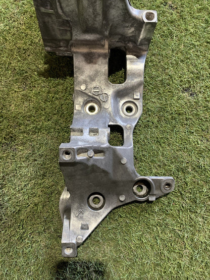Supporto Pompa Carburante Volkswagen Golf 7 2.0 Diesel 04L903143D