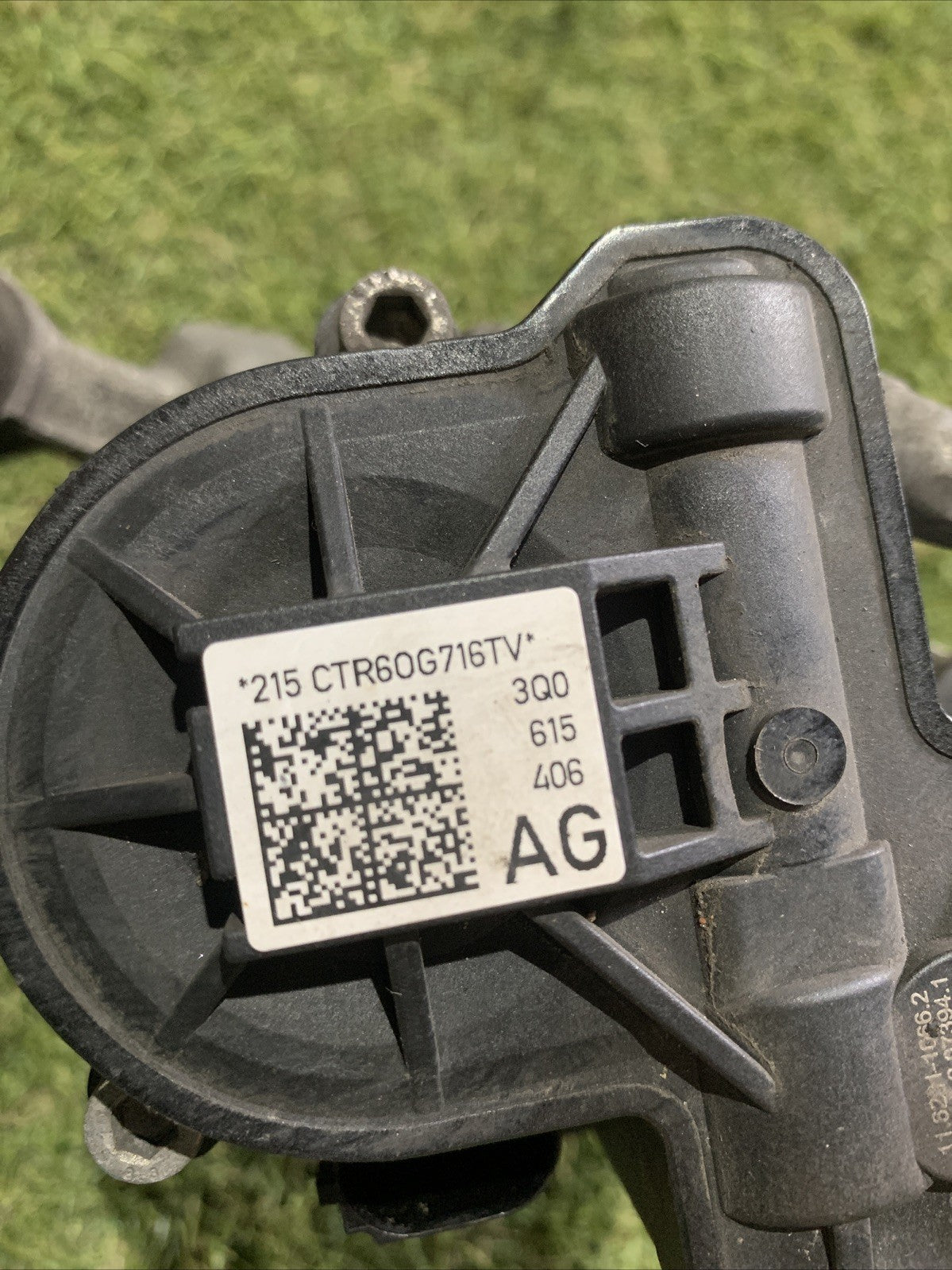 Pinza Freno Elettrica Posteriore Destra Volkswagen Tiguan 2023 1.5 Benzina 