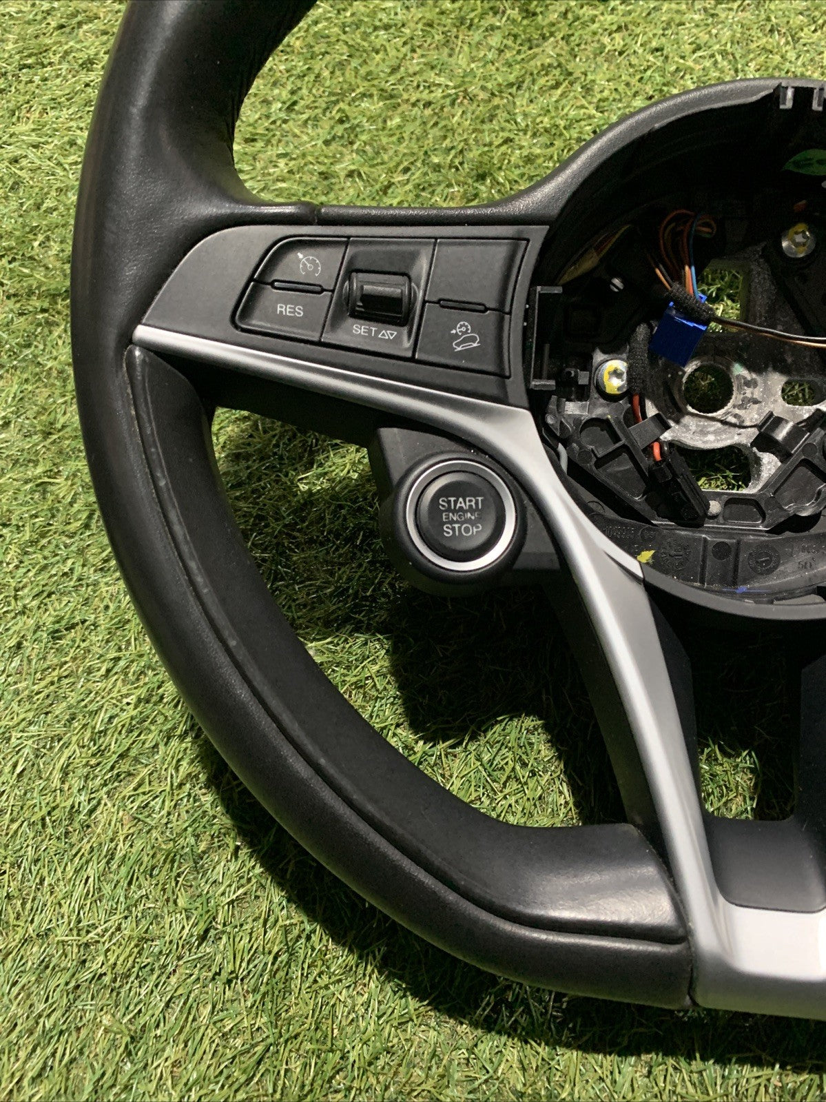 Volante In Pelle Multifunzione Alfa Romeo Stelvio 01561247490