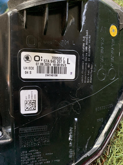 STOP FANALE POSTERIORE SINISTRO PER SKODA Karoq Serie 57A945207D 2024